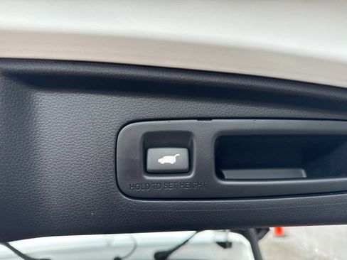 Certified 2023 Honda CR-V EX-L image 9