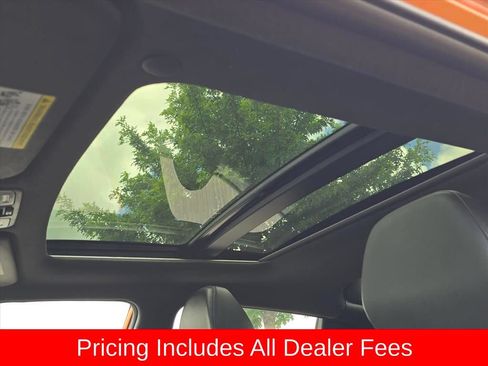 Used 2016 Hyundai Veloster w/ Option Group 03 FWD image 7