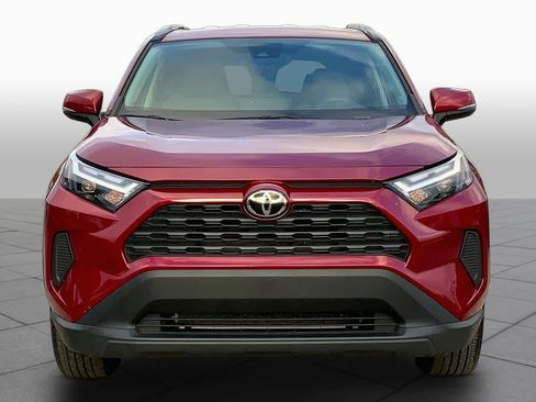 Used 2025 Toyota RAV4 XLE FWD image 4