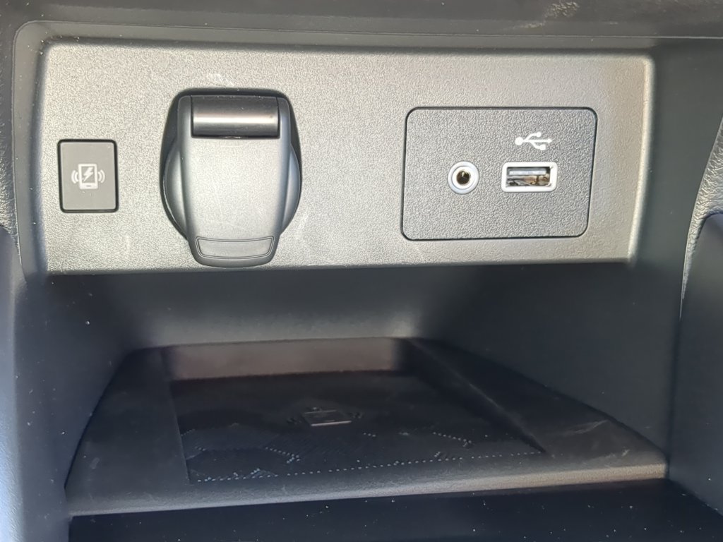 Used 2024 Nissan Versa SV w/ Trunk Package FWD image 23