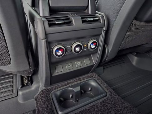 New 2025 Land Rover Defender 130 V8 AWD/4WD image 13