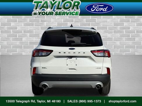 Certified 2022 Ford Escape SEL image 4