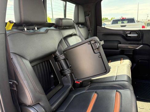 Used 2021 GMC Sierra 1500 AT4 w/ AT4 Preferred Package AWD/4WD image 34