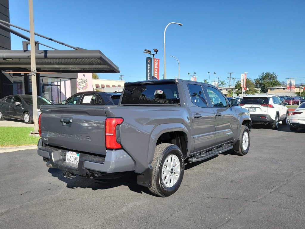 Used 2025 Toyota Tacoma SR5 AWD/4WD image 6