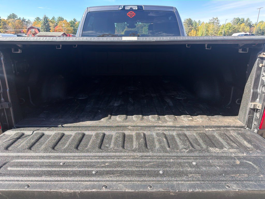 Used 2022 RAM 2500 Big Horn w/ Night Edition AWD/4WD image 7