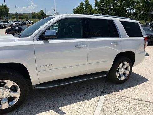 Used 2016 Chevrolet Tahoe LTZ RWD image 4