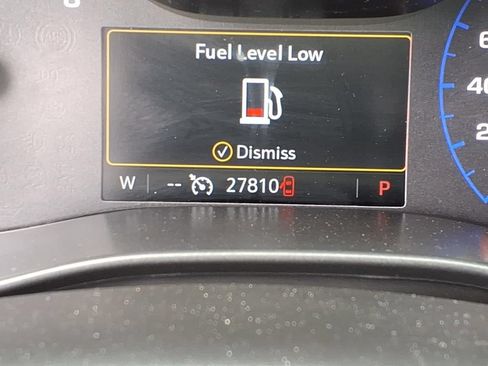 Used 2022 Chevrolet Colorado Z71 w/ Z71 Midnight Edition AWD/4WD image 36