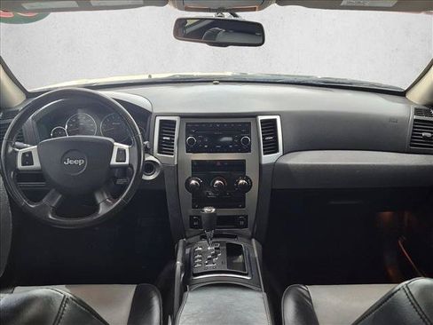 Used 2009 Jeep Grand Cherokee Laredo AWD/4WD image 15