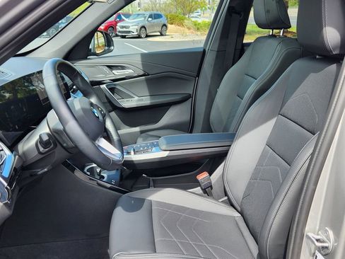 Used 2025 BMW X1 xDrive28i AWD/4WD image 8