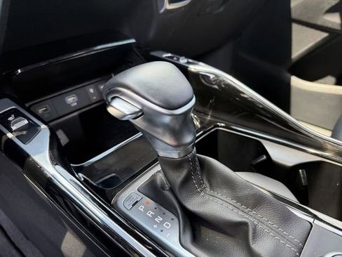 Certified 2023 Kia Sorento SX FWD image 23