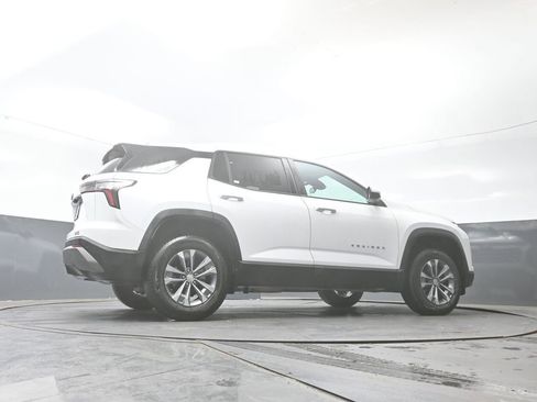 Used 2025 Chevrolet Equinox LT image 49