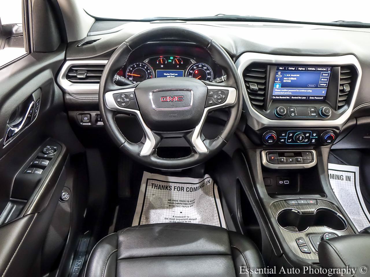Used 2023 GMC Acadia SLT FWD image 18