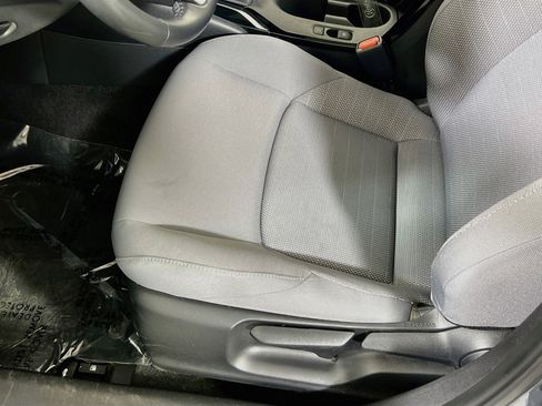 Used 2024 Toyota Corolla SE w/ SE Premium Package FWD image 19
