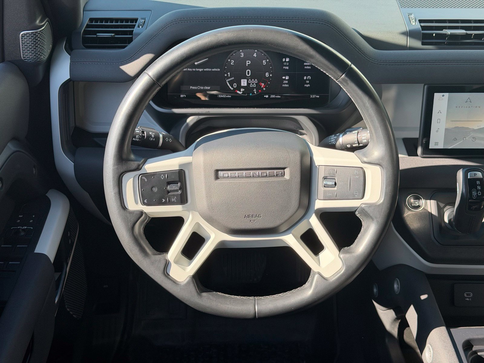 Used 2023 Land Rover Defender 110 SE AWD/4WD image 8