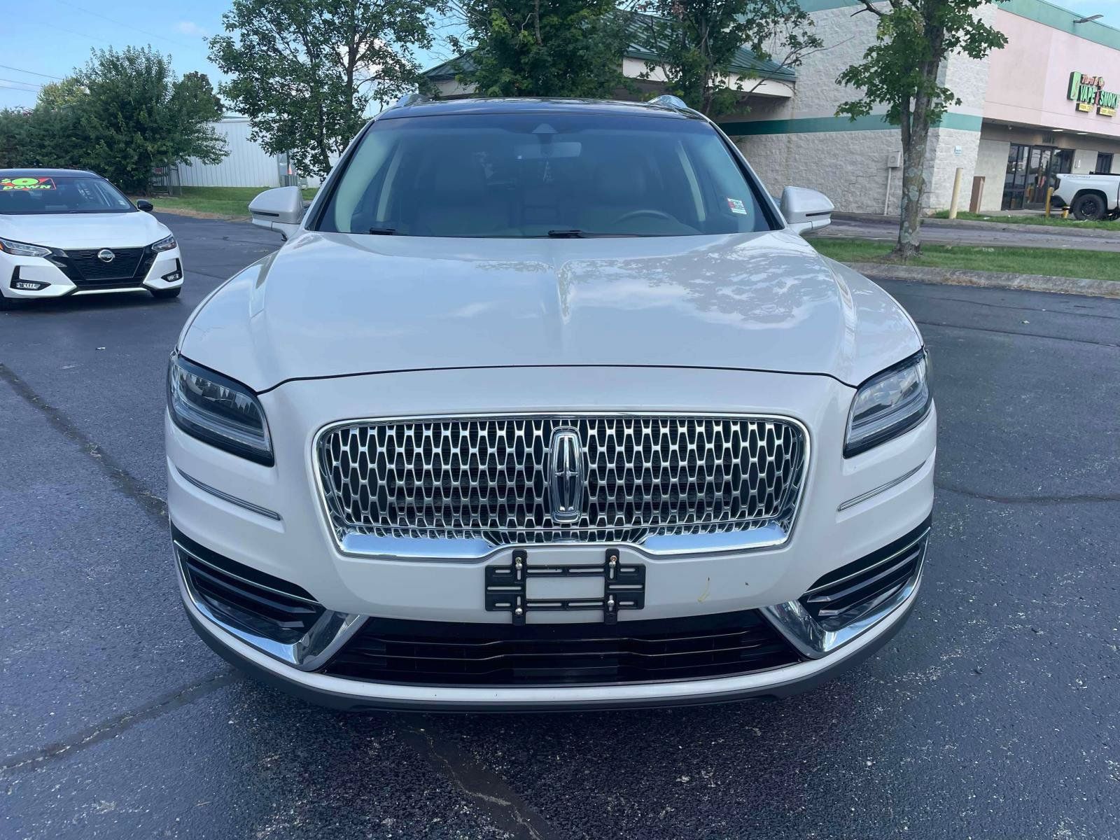 Used 2019 Lincoln Nautilus Reserve AWD/4WD image 2