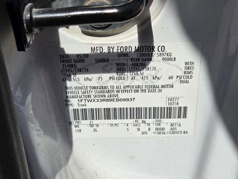 Used 2009 Ford F350 4x4 SuperCab DRW Super Duty image 8