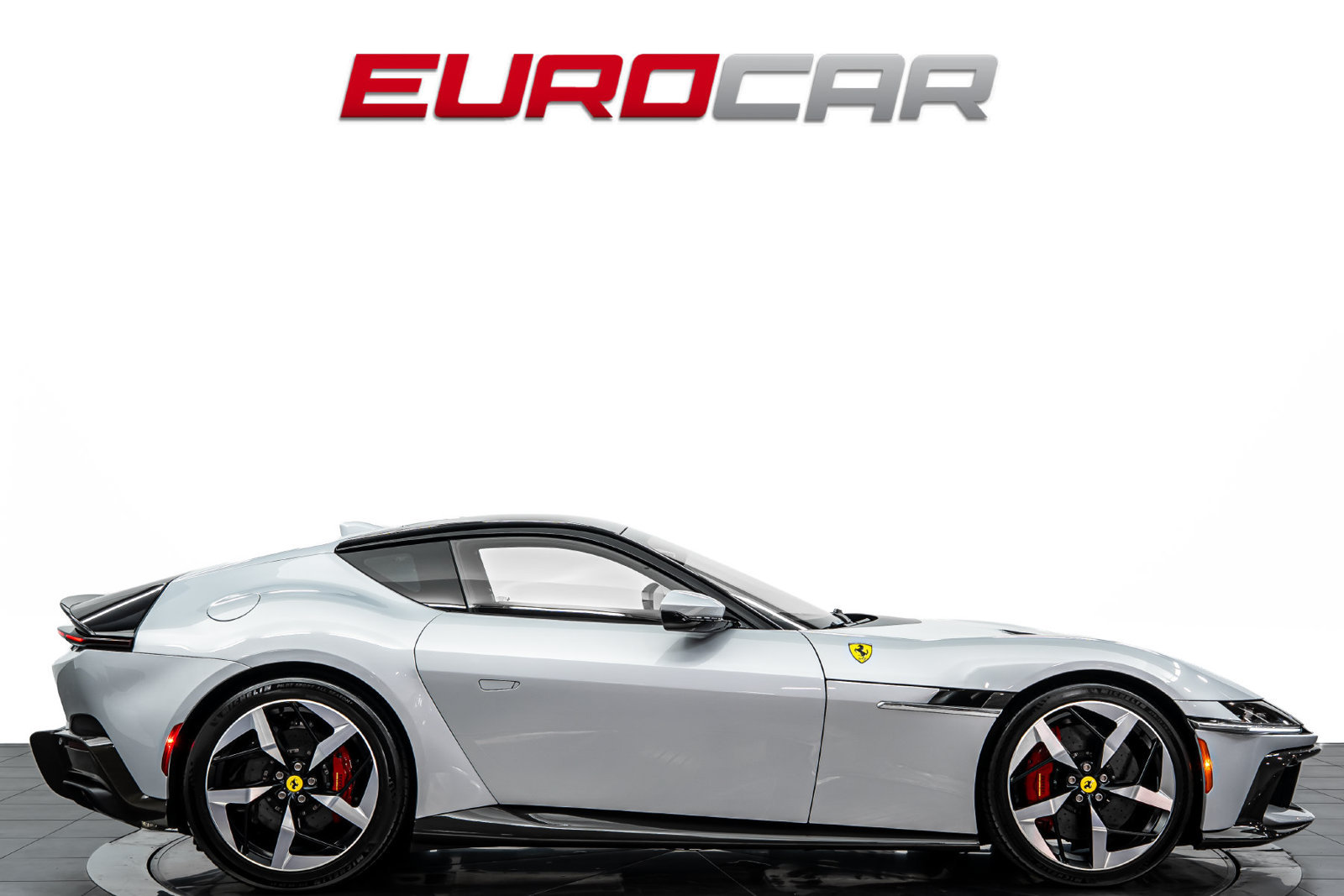 Used 2025 Ferrari 12Cilindri RWD image 6