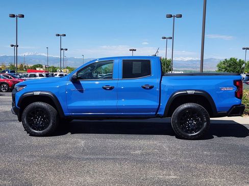 Used 2025 Chevrolet Colorado Trail Boss AWD/4WD image 2