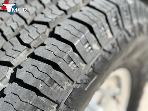 Used 2000 Ford F250 Lariat image 22