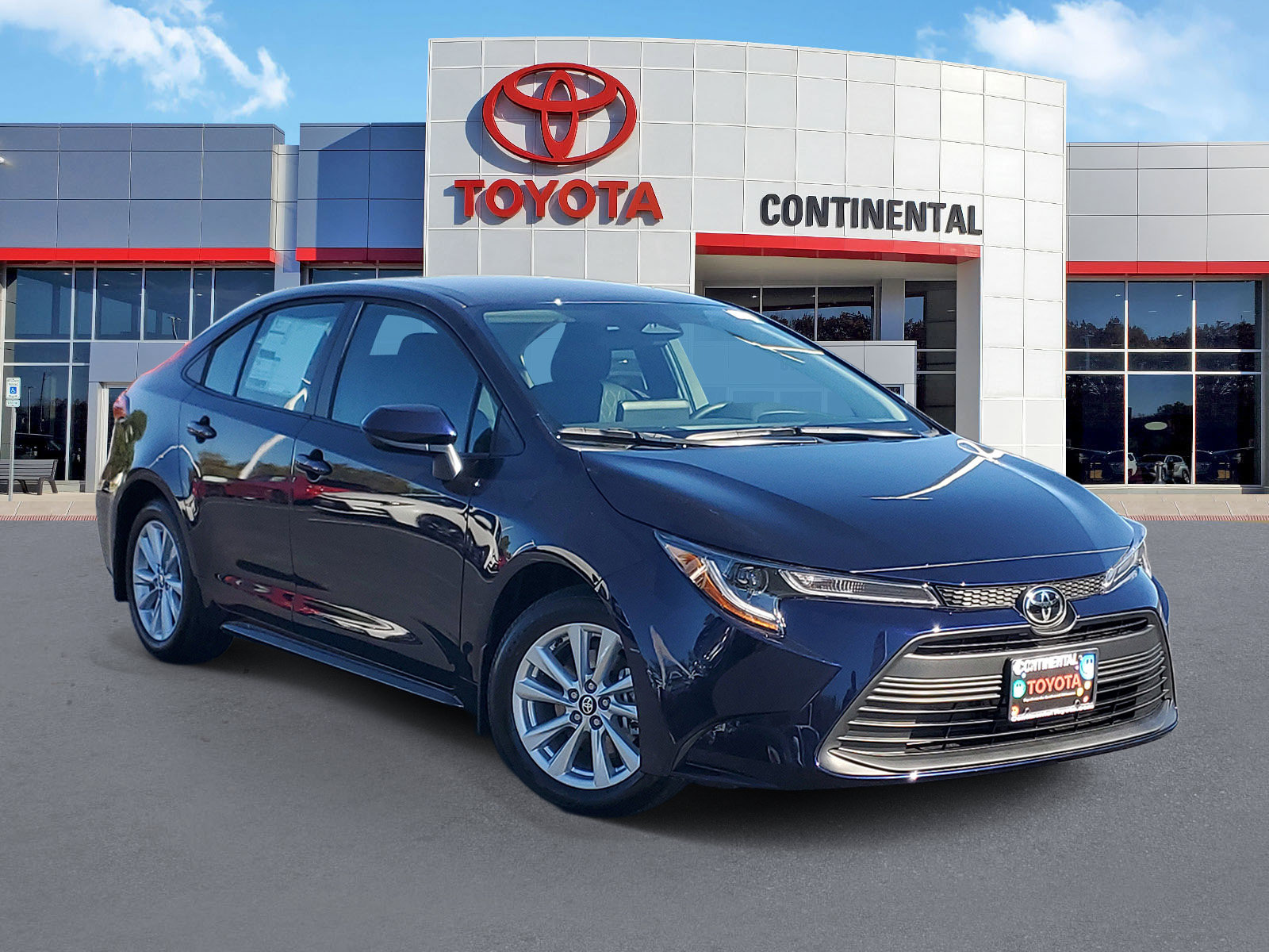 New 2027 Toyota Corolla LE w/ LE Premium Package FWD image 2