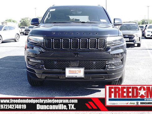 New 2025 Jeep Wagoneer L Series II image 8