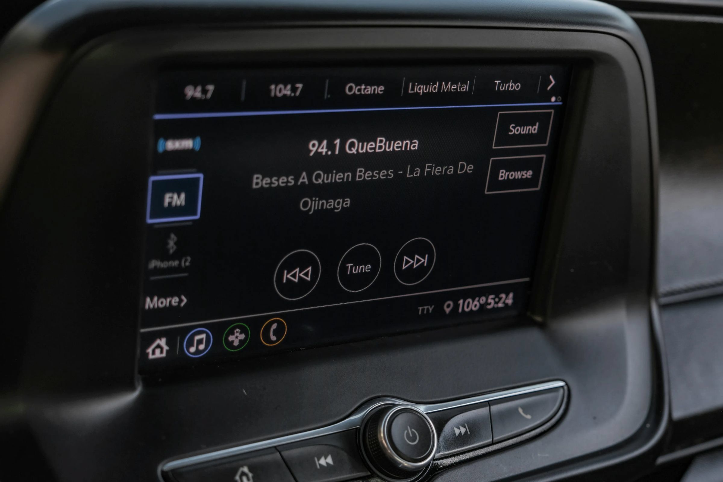 Used 2020 Chevrolet Camaro LT RWD image 30