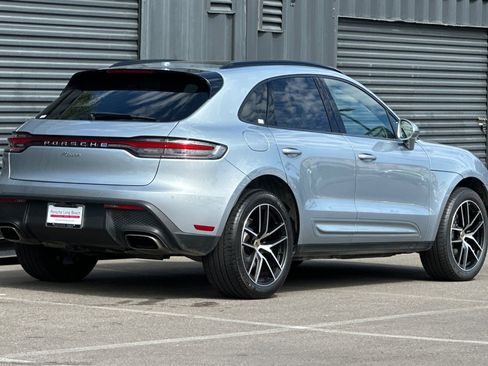 Certified 2022 Porsche Macan AWD/4WD image 8