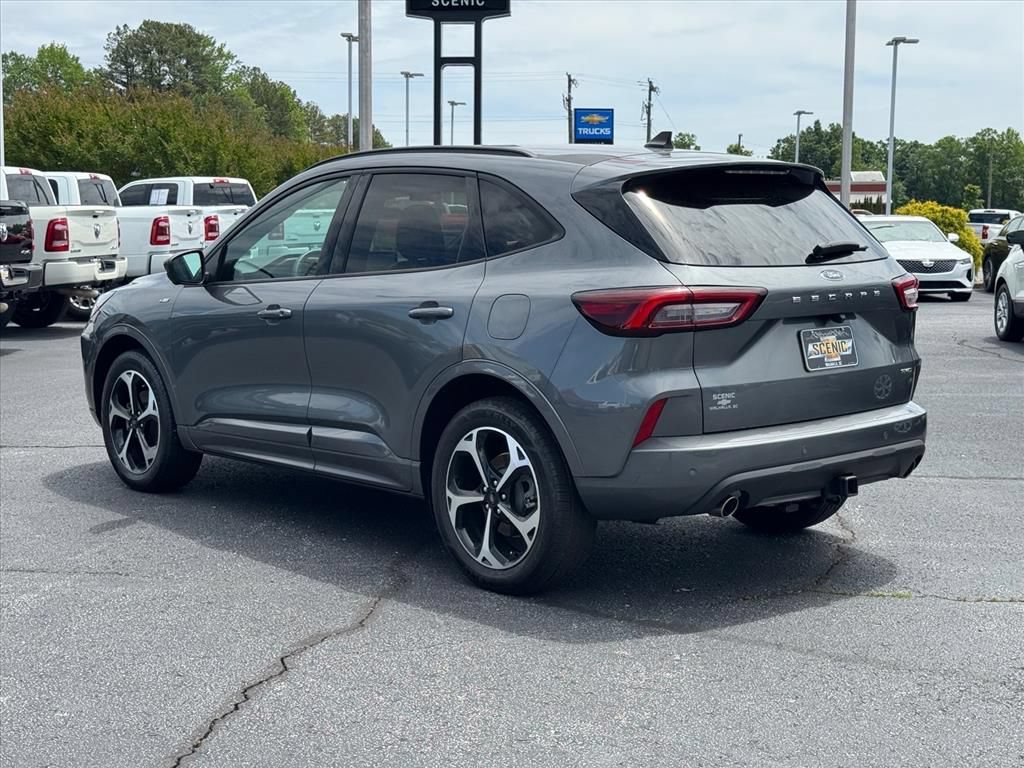 Used 2023 Ford Escape ST-Line Select w/ Tech Pack #2 AWD/4WD image 5