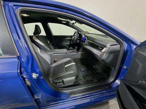 Certified 2025 Toyota Camry SE FWD image 27