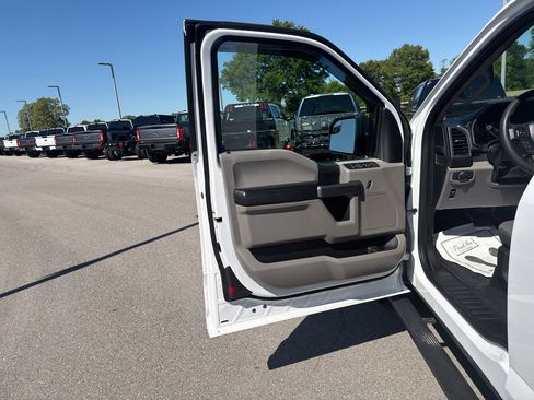 Certified 2020 Ford F150 XLT AWD/4WD image 17
