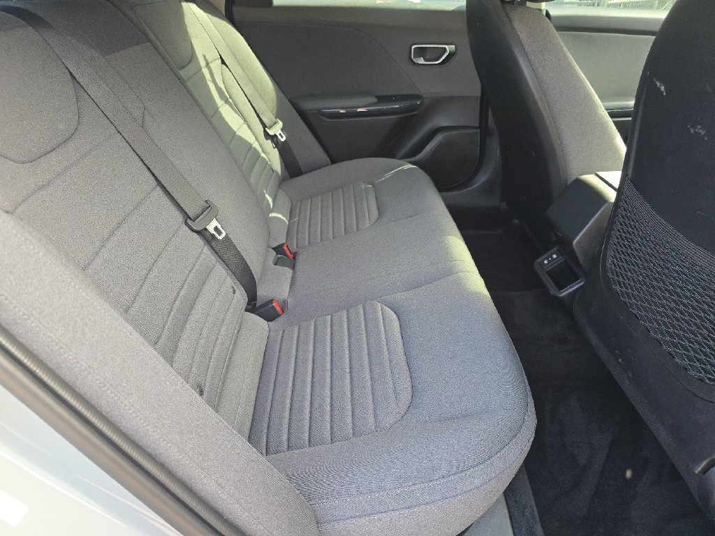 Used 2025 Kia K4 EX FWD image 17