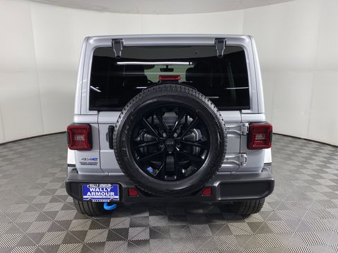 Used 2023 Jeep Wrangler Sahara w/ Cold Weather Group image 9