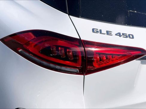 Used 2020 Mercedes-Benz GLE 450 4MATIC image 27
