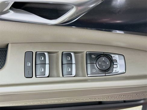 Certified 2025 Kia Carnival image 20