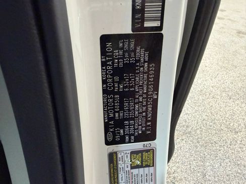 Used 2016 Kia Sedona LX FWD image 53