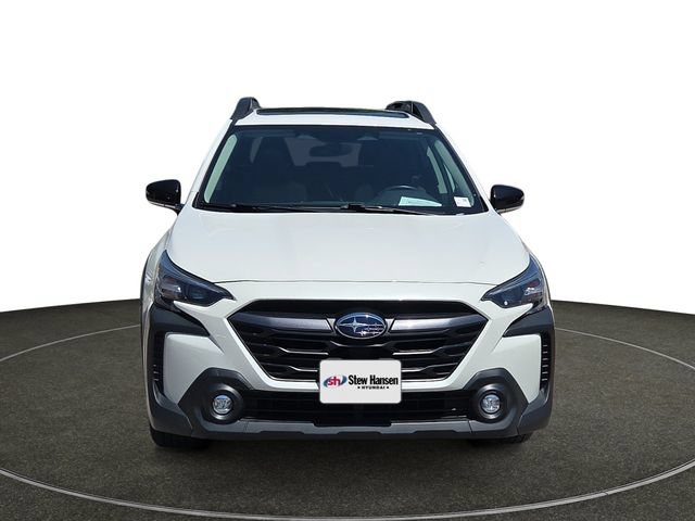 Used 2025 Subaru Outback Premium AWD/4WD image 9