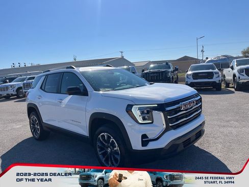 New 2026 GMC Terrain Elevation w/ Elevation Premium Package image 2