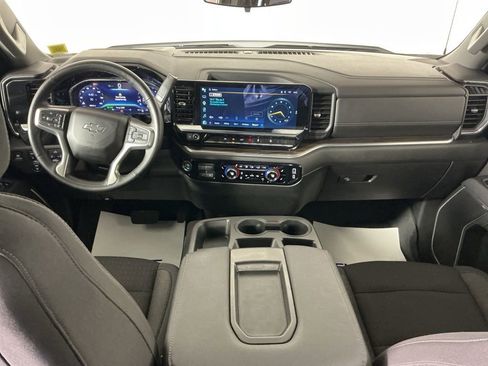 Used 2024 Chevrolet Silverado 1500 RST AWD/4WD image 12