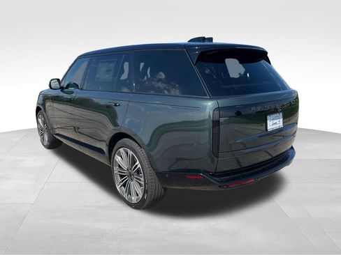 New 2026 Land Rover Range Rover Long Wheelbase SE AWD/4WD image 3