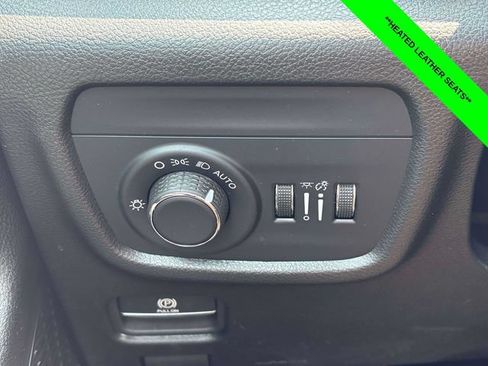 Used 2025 Jeep Grand Cherokee L Altitude AWD/4WD image 12