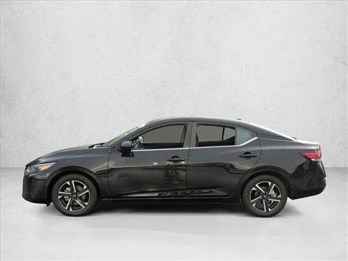 Used 2024 Nissan Sentra SV FWD image 9