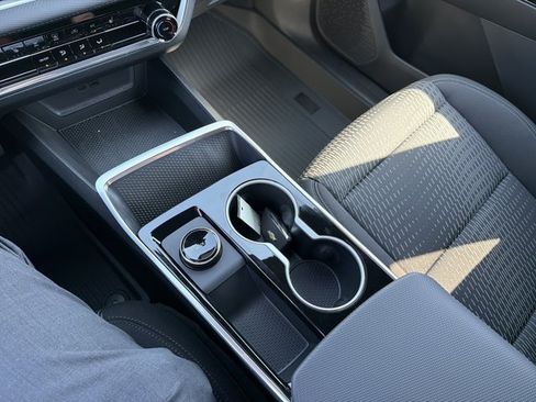 New 2026 Chevrolet Equinox LT w/ LPO, Floor Liner Package AWD/4WD image 19