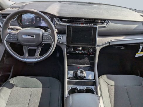 New 2026 Jeep Grand Cherokee L Laredo image 16