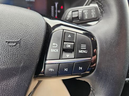 Certified 2024 Ford Escape Active AWD/4WD image 21
