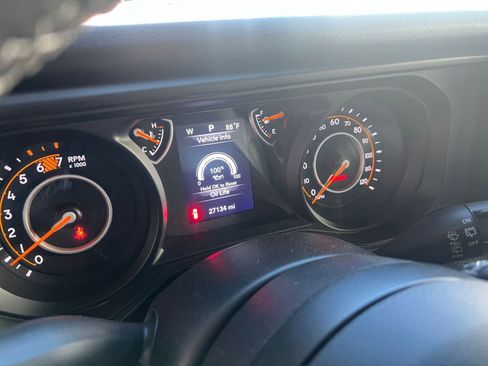Used 2025 Jeep Wrangler Unlimited Sport AWD/4WD image 40