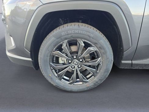 Used 2024 Toyota RAV4 Limited image 10