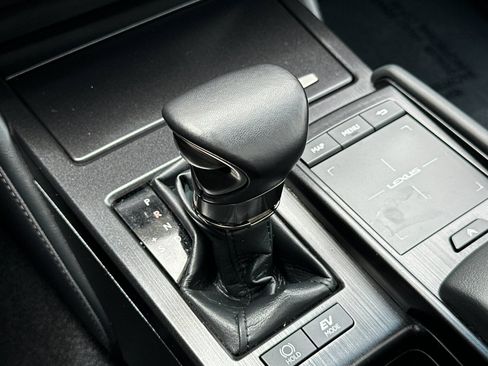 Used 2022 Lexus ES 300h w/ Premium Package FWD image 24
