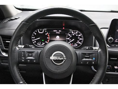 Used 2024 Nissan Rogue SV w/ SV Premium Package FWD image 8