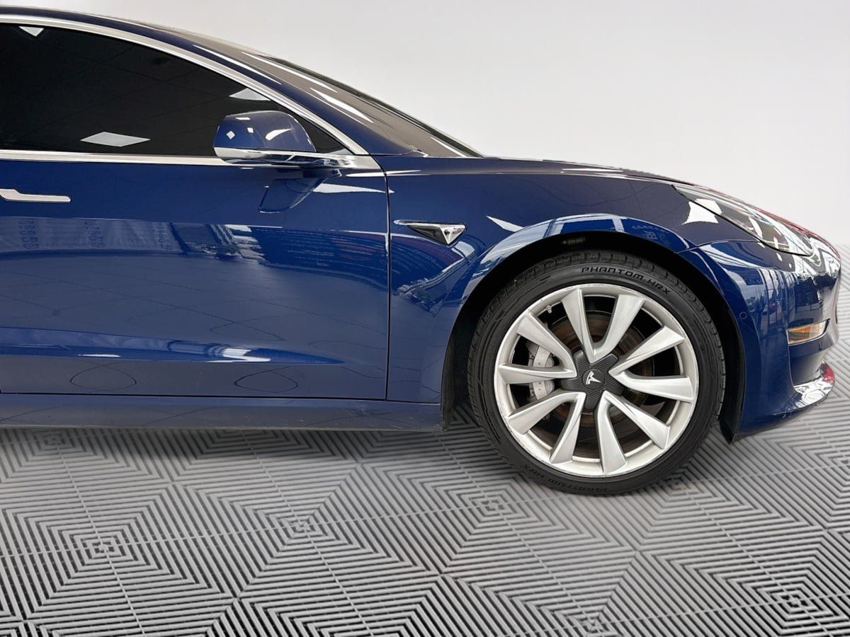 Used 2018 Tesla Model 3 Long Range AWD/4WD image 16