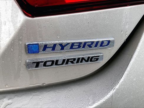 Used 2020 Honda Accord Touring image 9